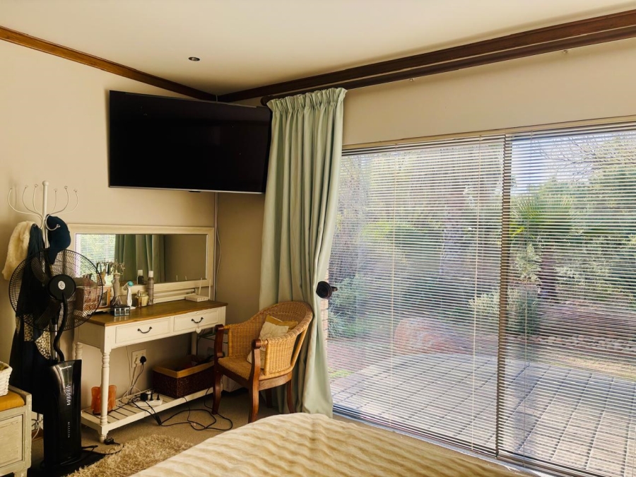 3 Bedroom Property for Sale in Vredenhof Sh Free State